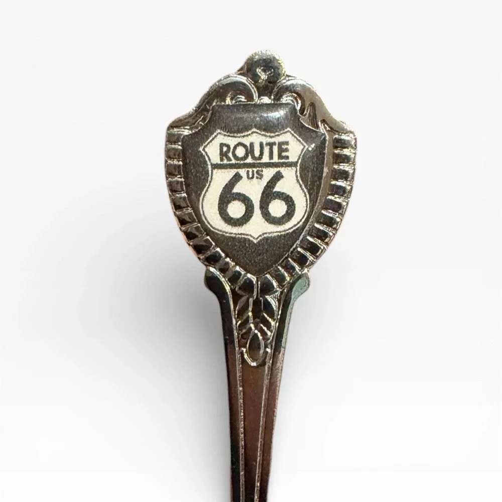 Vintage Route US 66 Souvenir Collector Spoon‎ Silver Tone Shell Bowl Americana